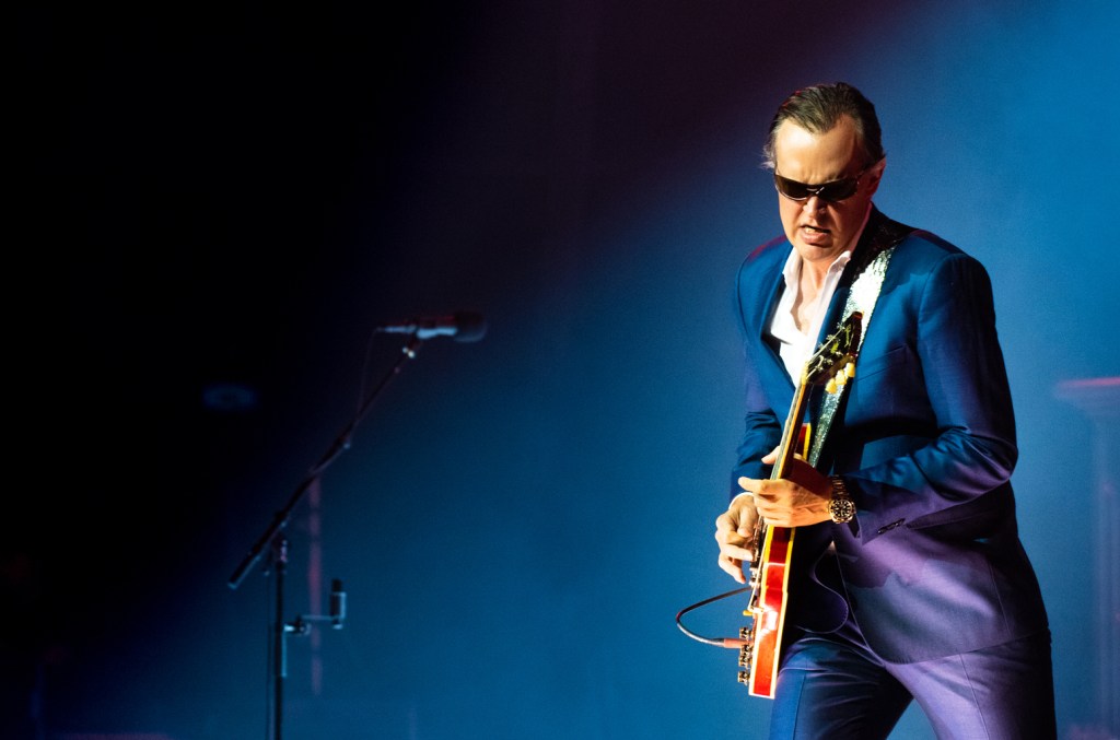 Joe Bonamassa to Headline Sound Wave Beach Weekend 2026