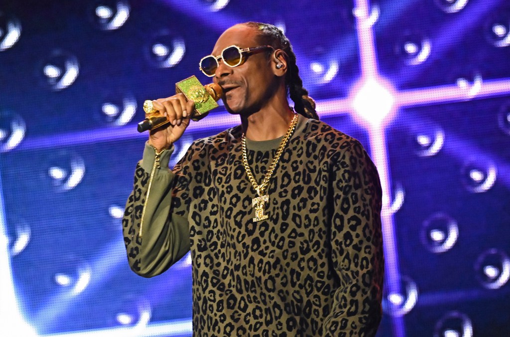 Snoop Dogg French Bulldog Juelz Dead: ‘Miss My Dogg’