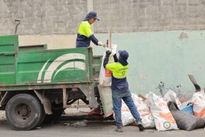RECUPERAN ESPACIO PÚBLICO EN BASTIÓN POPULAR TRAS JORNADA DE LIMPIEZA